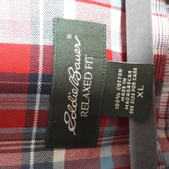 Eddie Bauer Relaxed Fit Men's plaid button front shirt - Picture 6 of 7